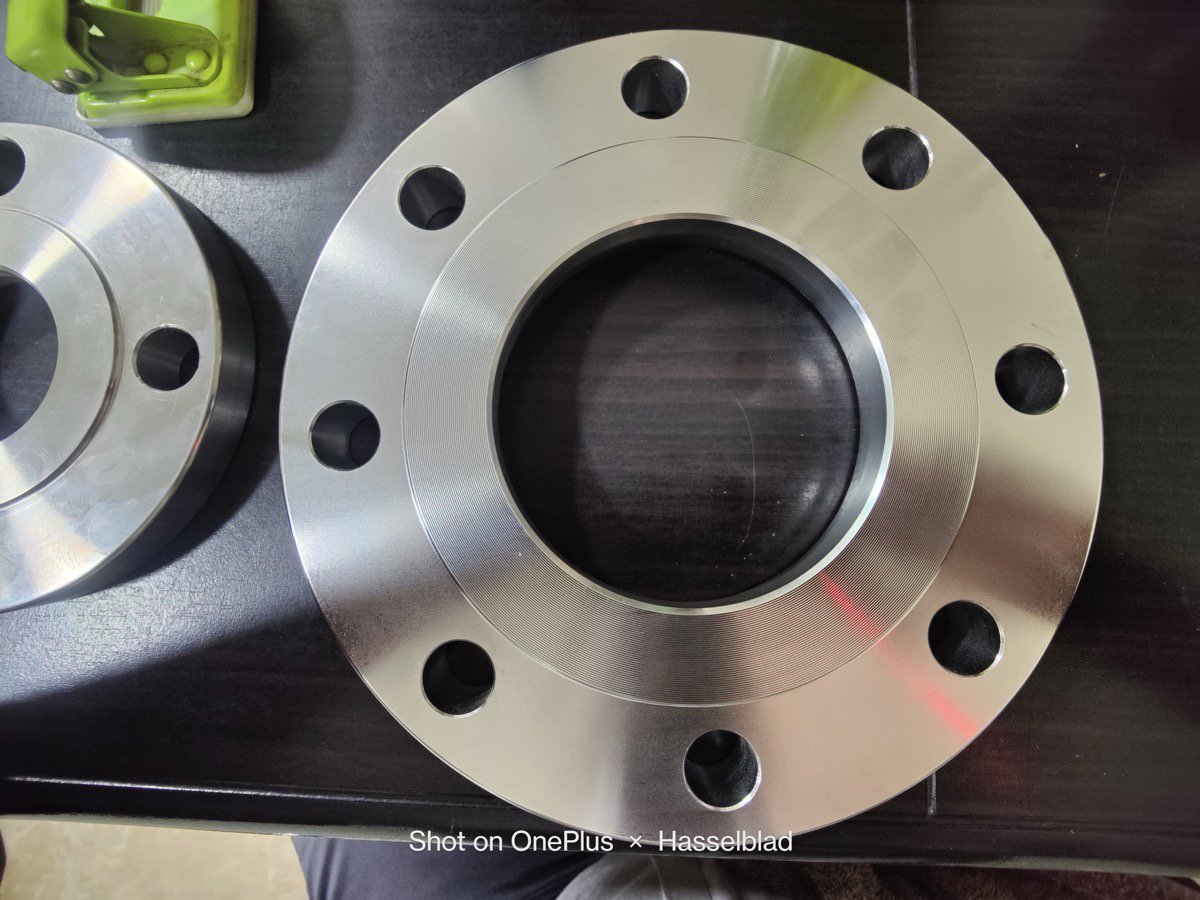 Stainless Steel Flanges - Kemlite Piping Solution